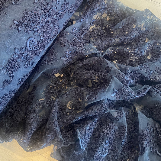 Concadora navy corded lace