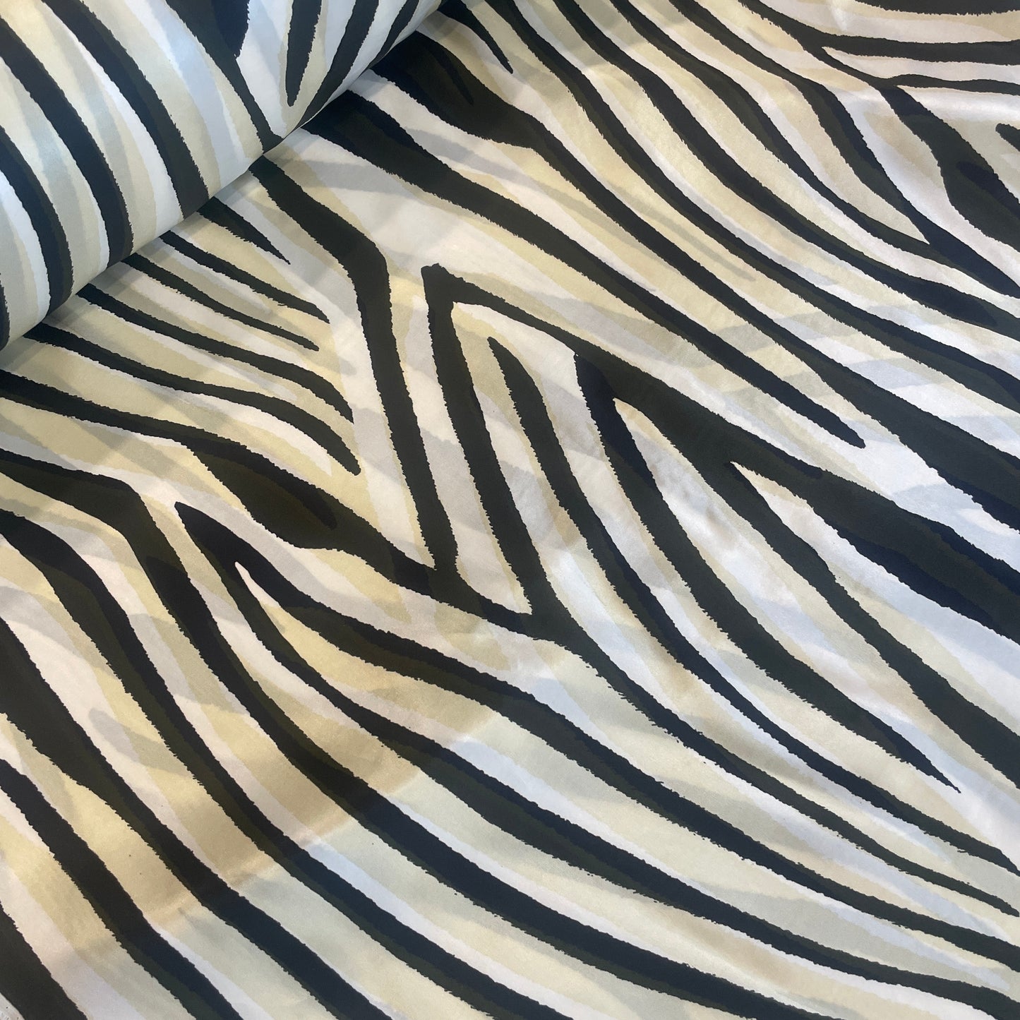 Serengeti silk viscose satin