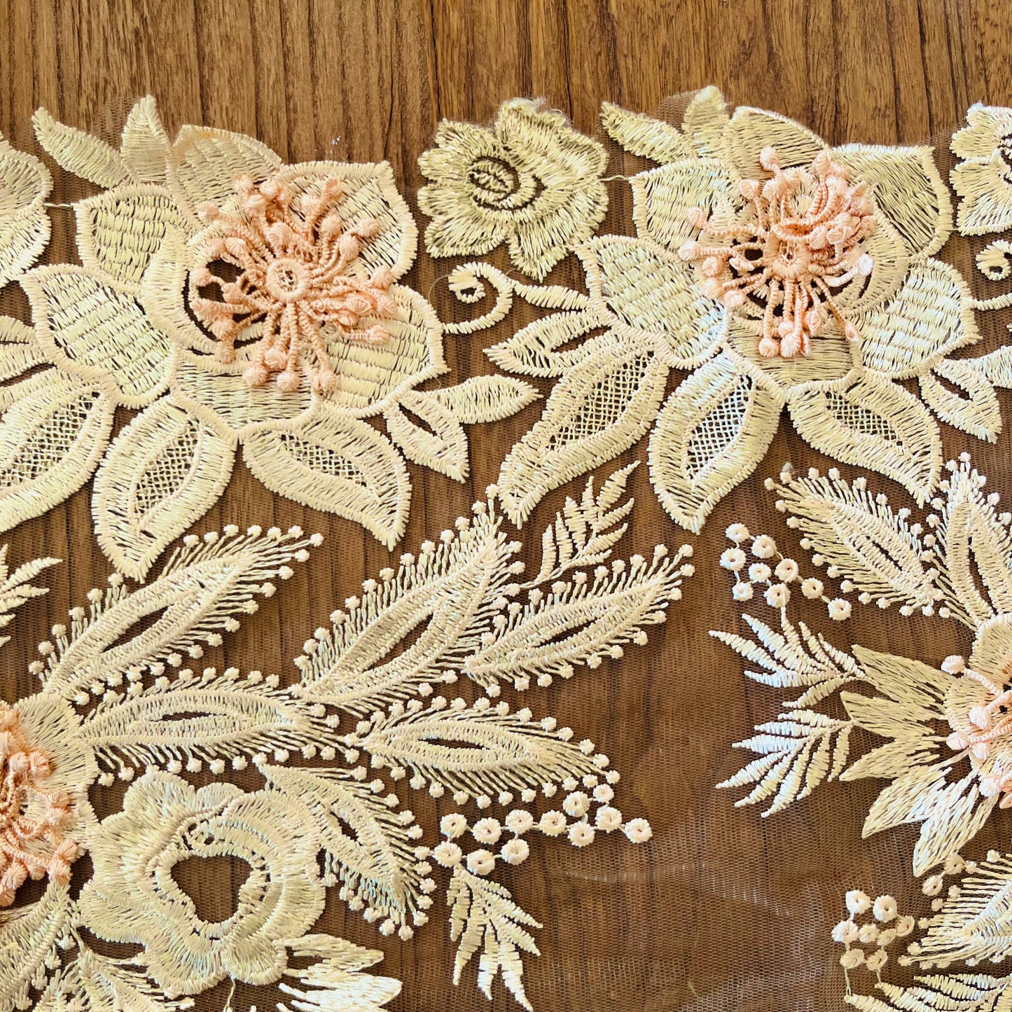 2m Butter Lemon 3D embroidered tulle polyester