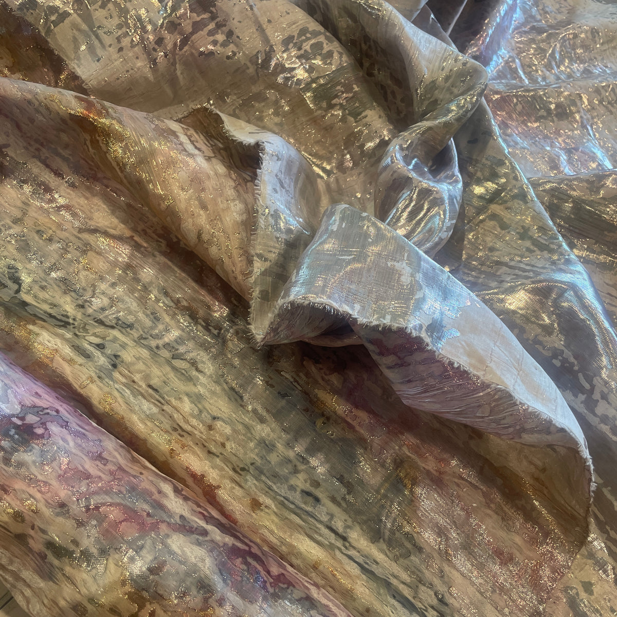 Watercolour waves lurex brocade