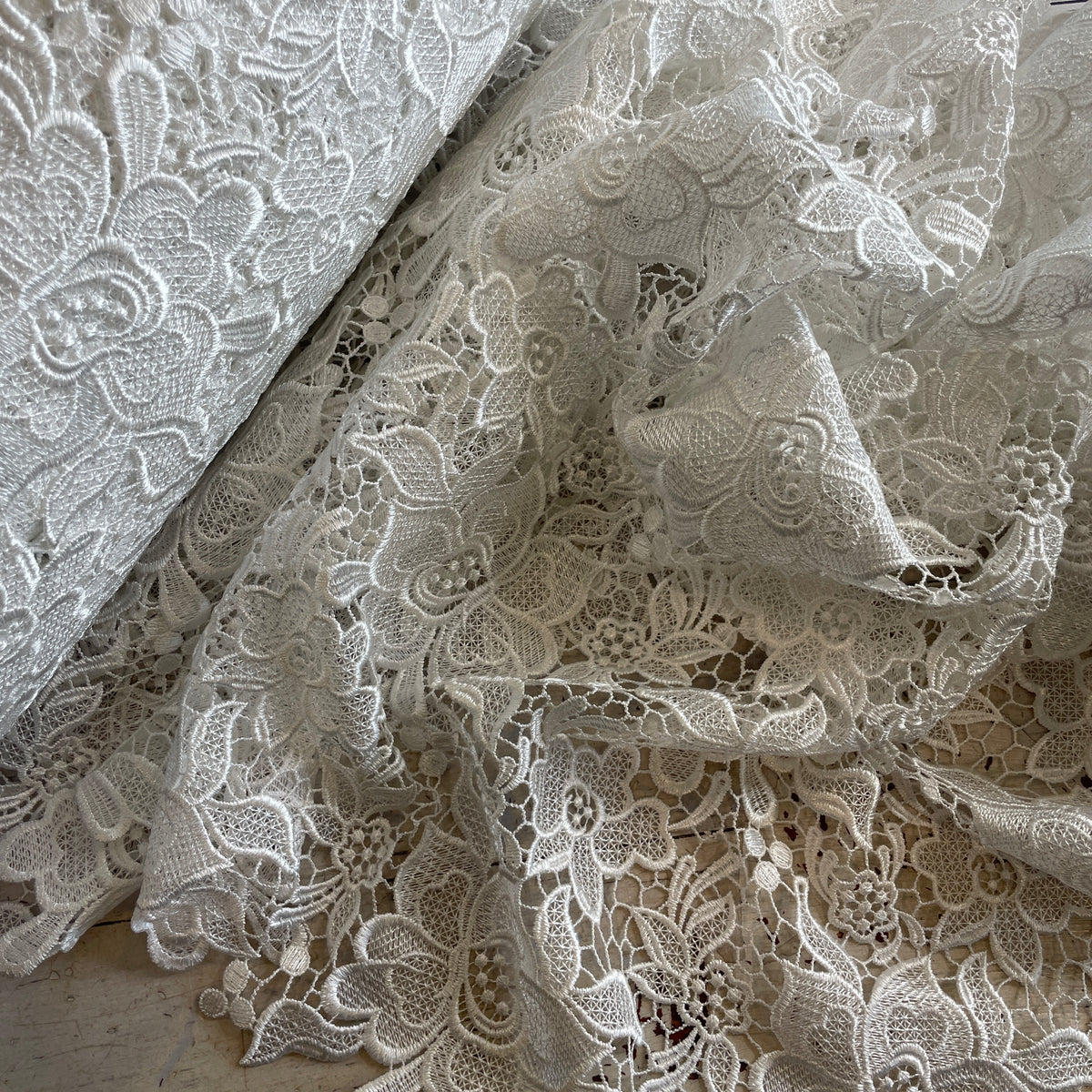 Cascading floral guipure lace