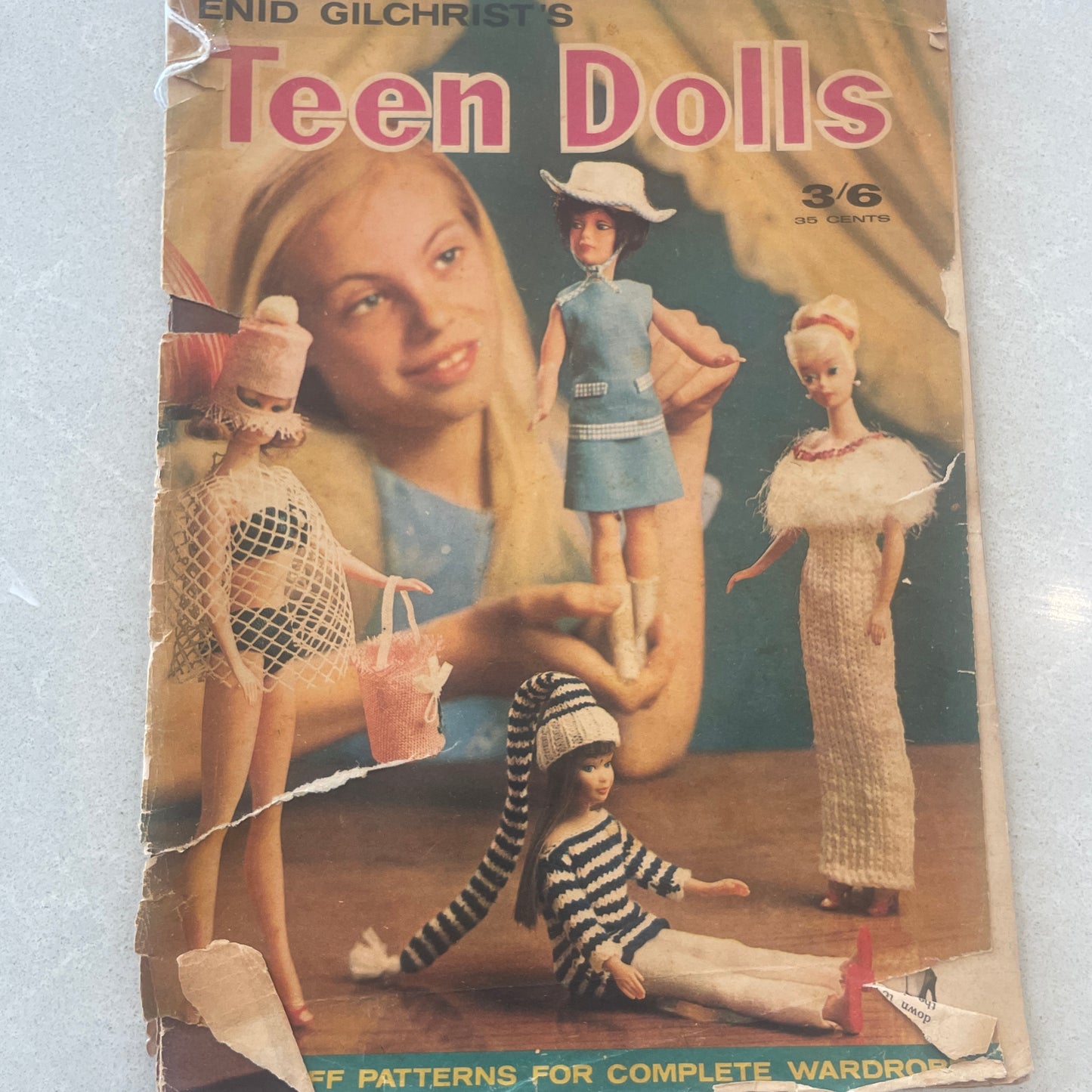 Enid Gilchrist teen dolls clothes pattern book