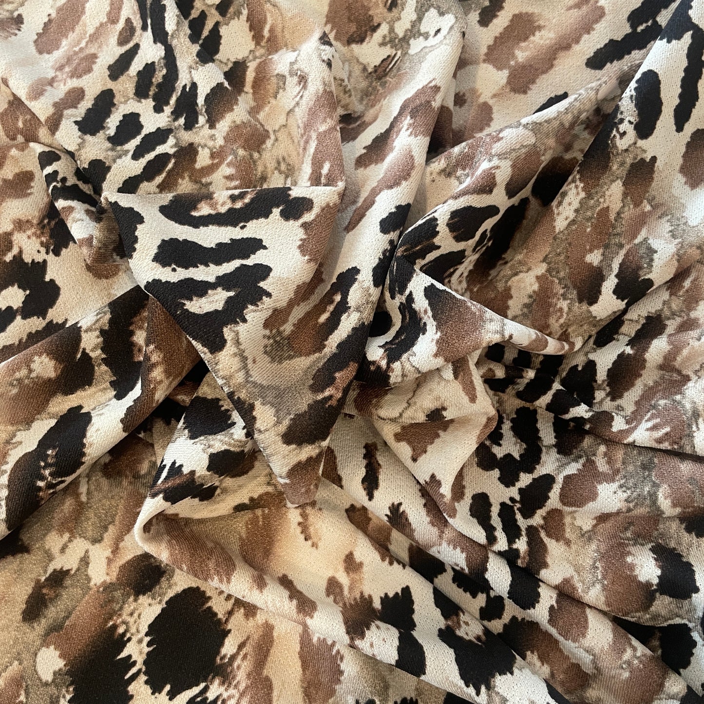2.5m leopard print crepe knit
