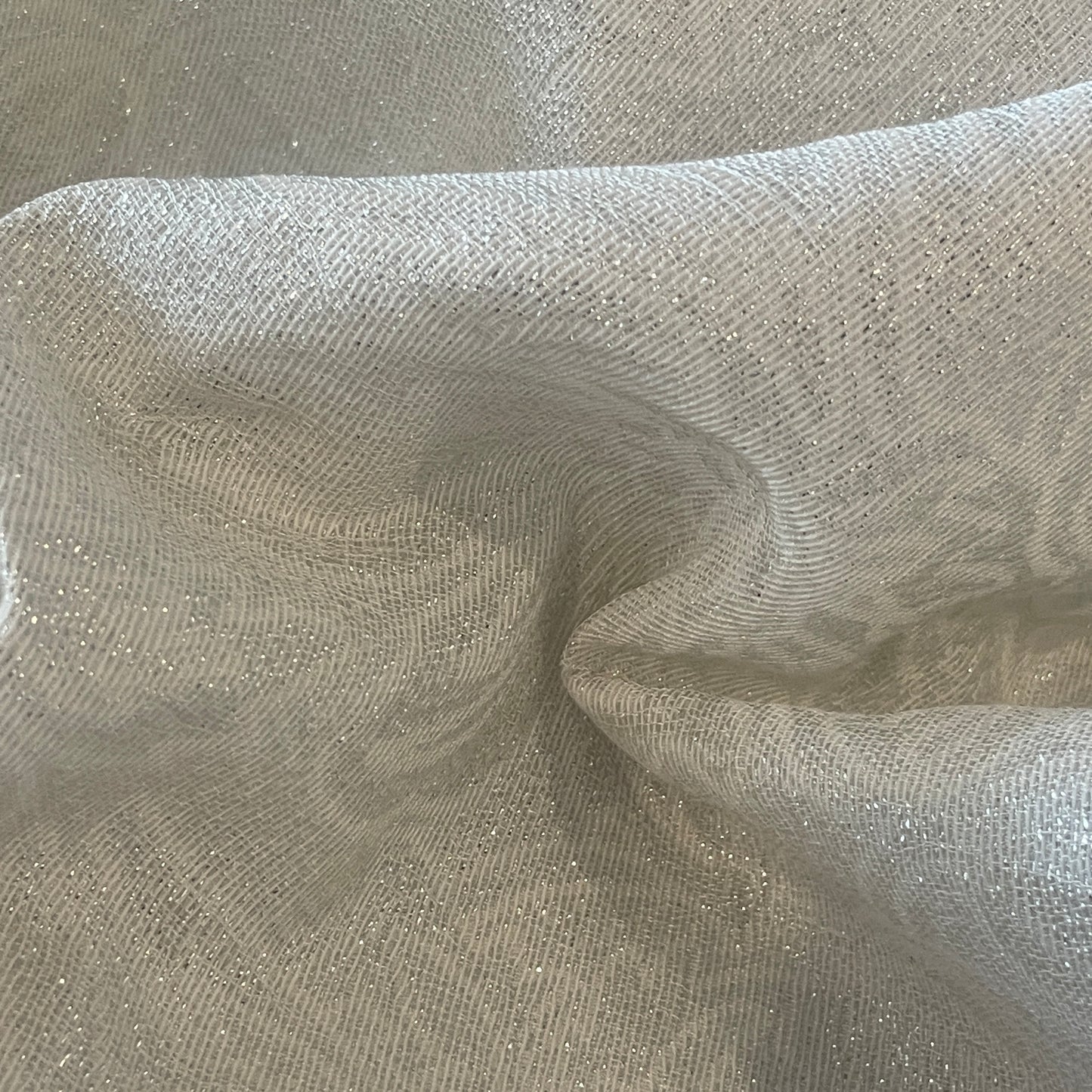 2.9m silver lurex ornate brocade