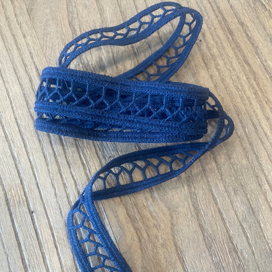 80cm navy insertion trim