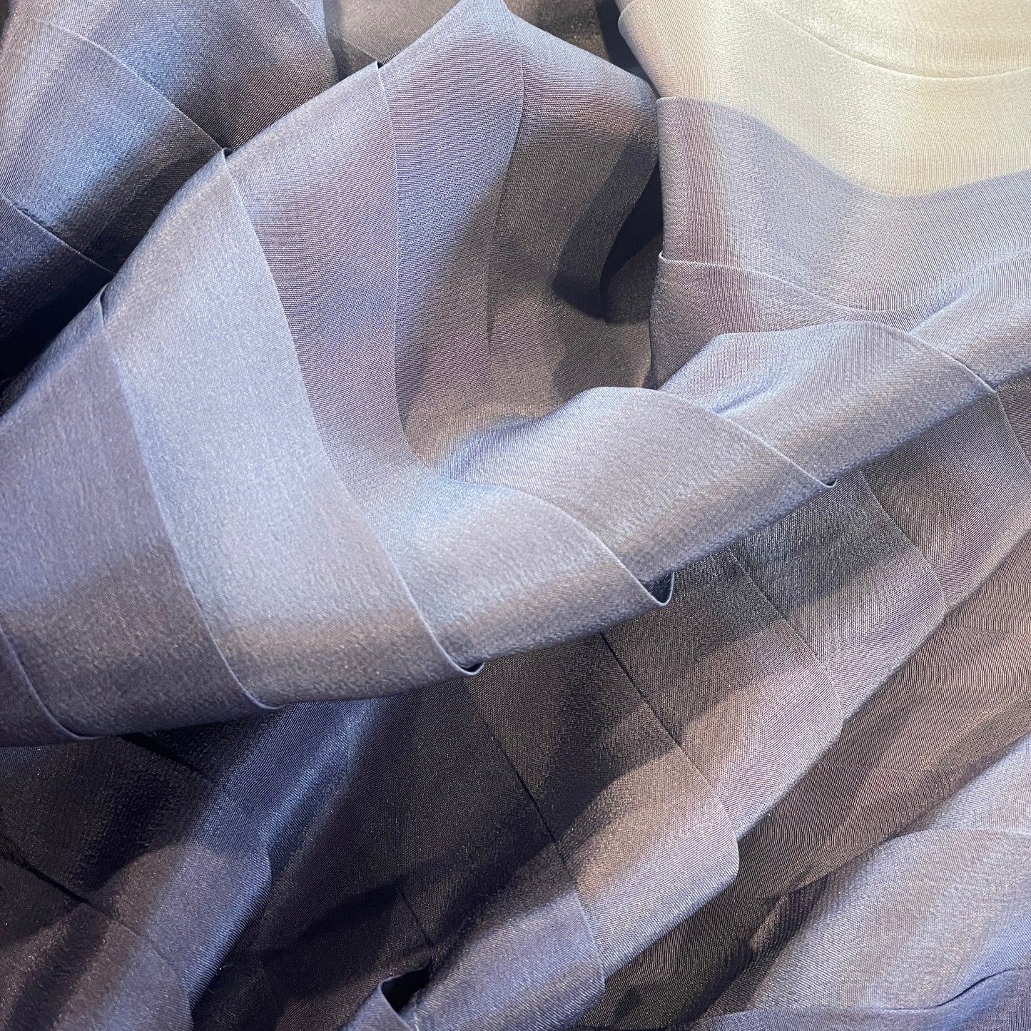 Ocean ombré stitch pleated silk crepe de chine