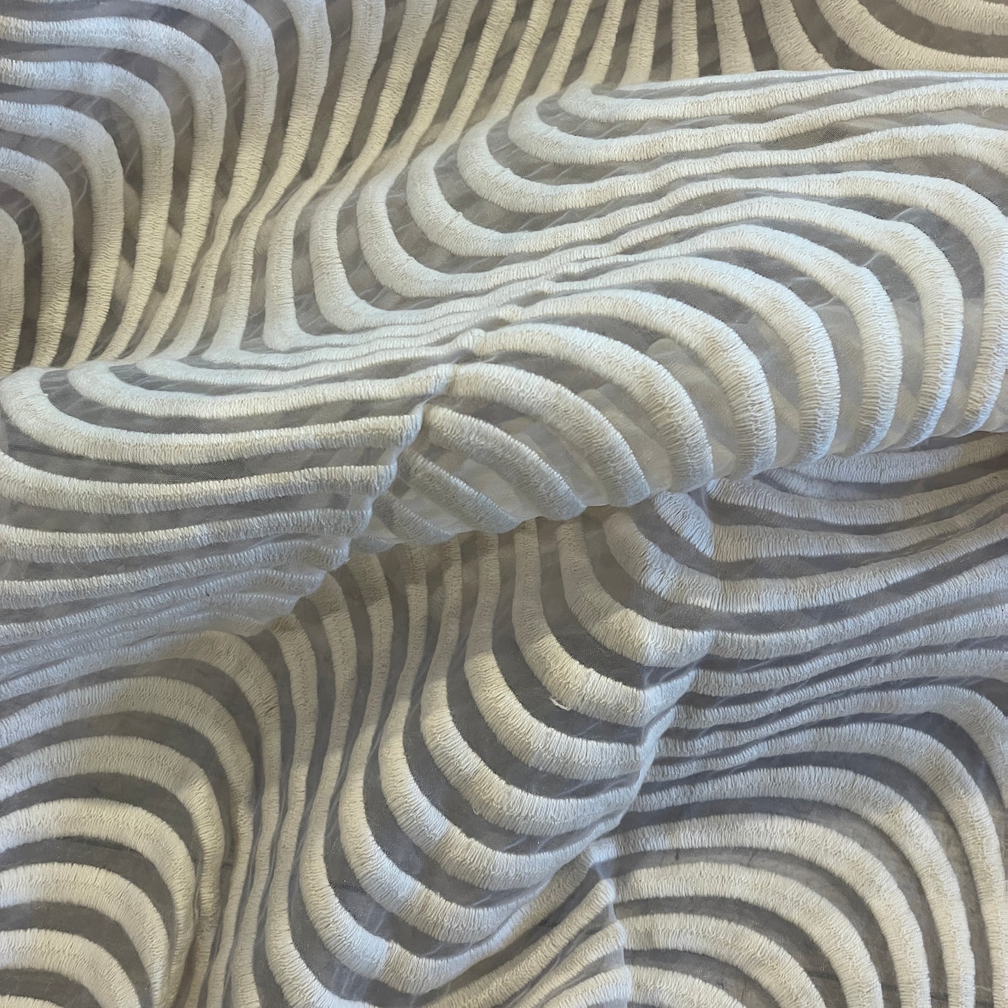 Bianca cream waves guipure