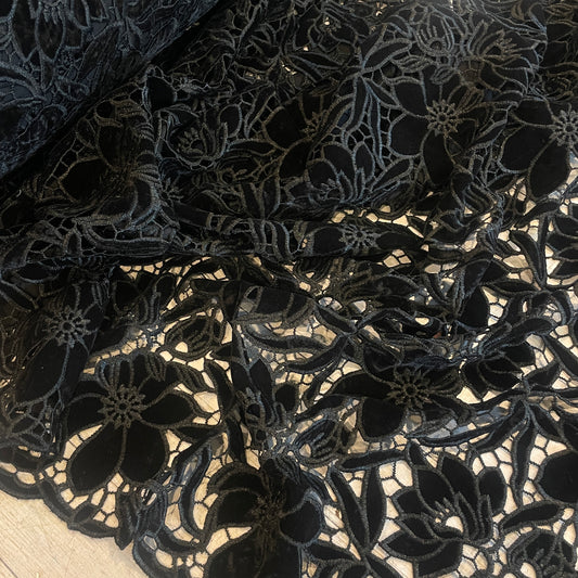 Lulu velvet Guipure Lace