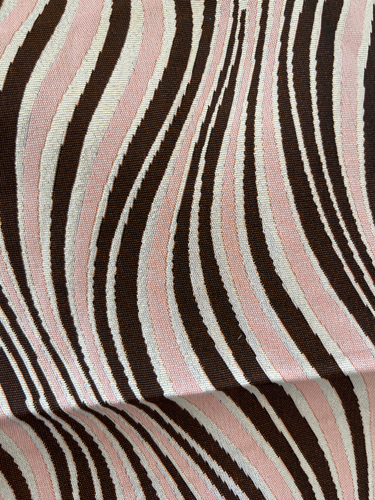 2m Metallic Swirl brocade poly lurex