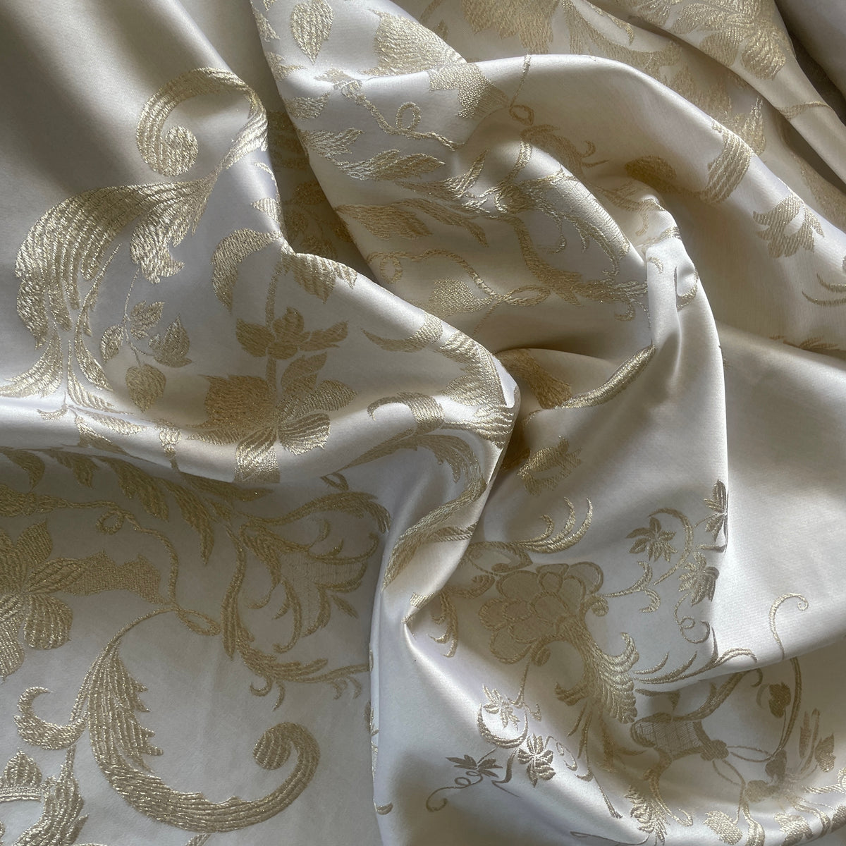 Guilded age lurex brocade