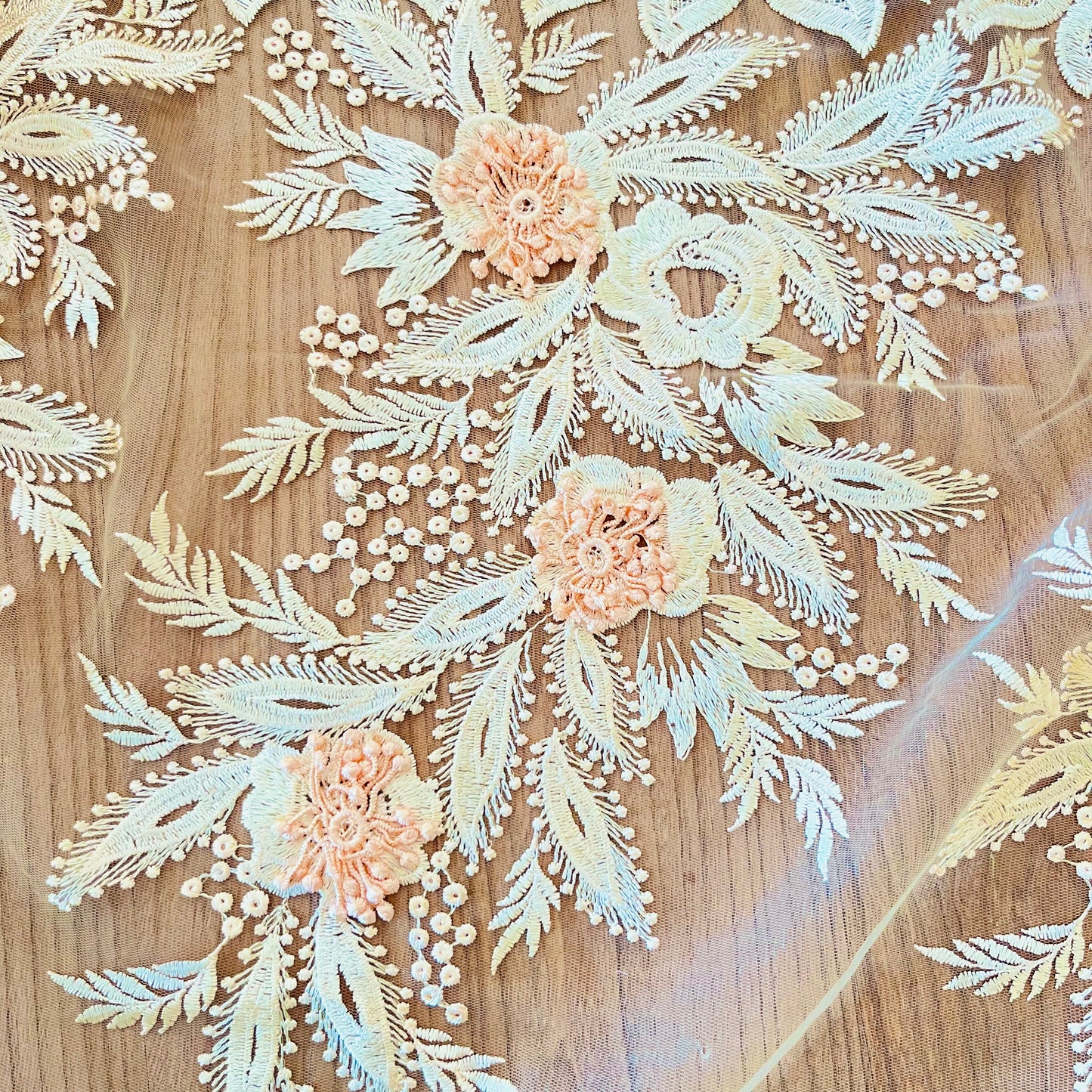 2m Butter Lemon 3D embroidered tulle polyester