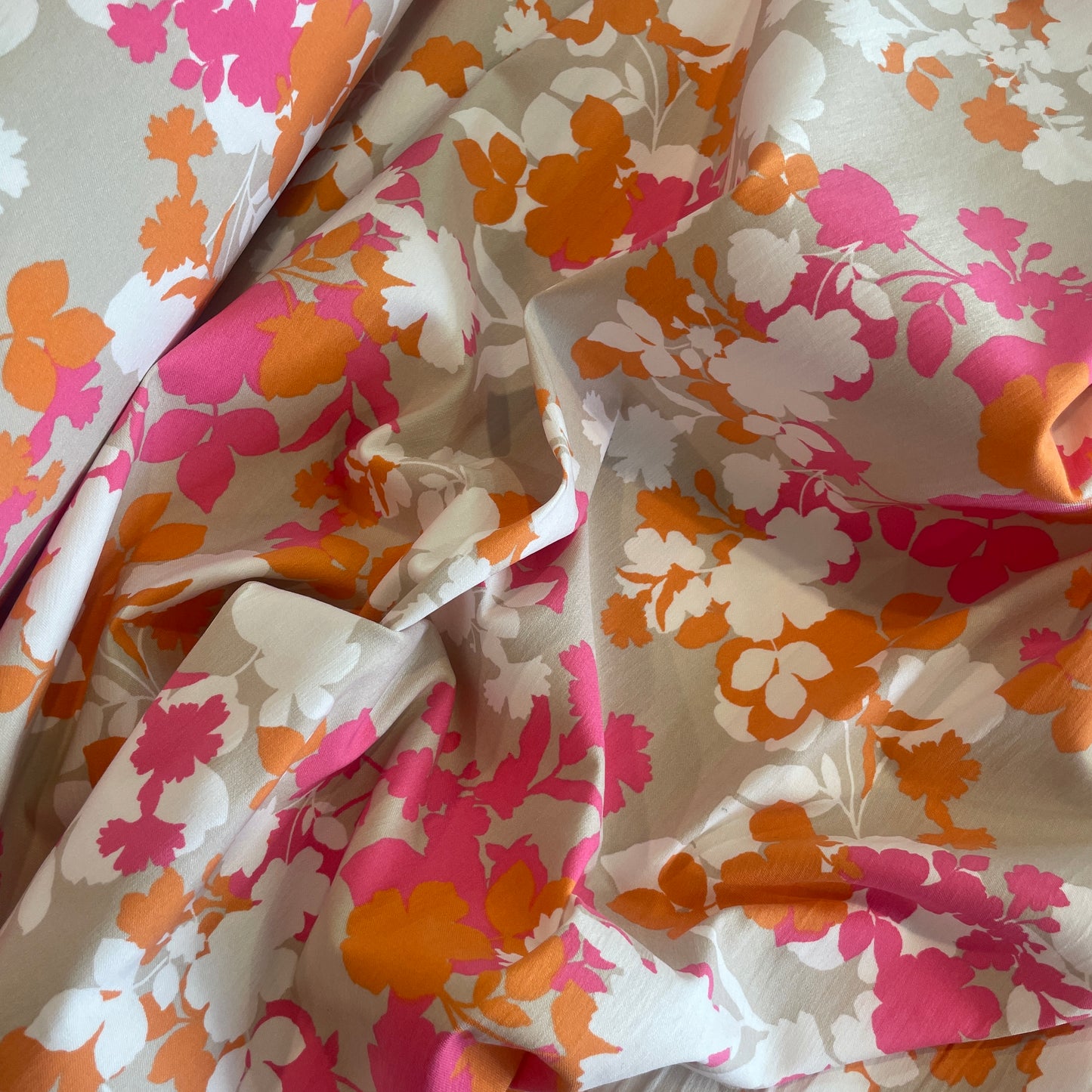 Vivid shadow floral Bengaline