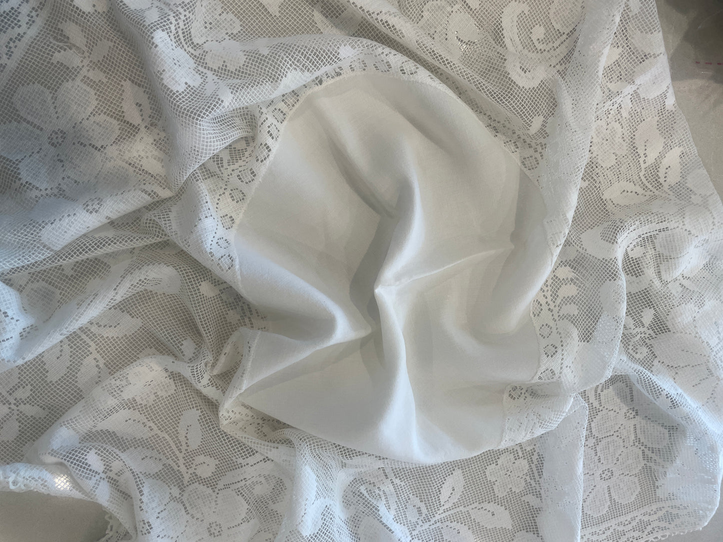 Deep lace border tea cloth