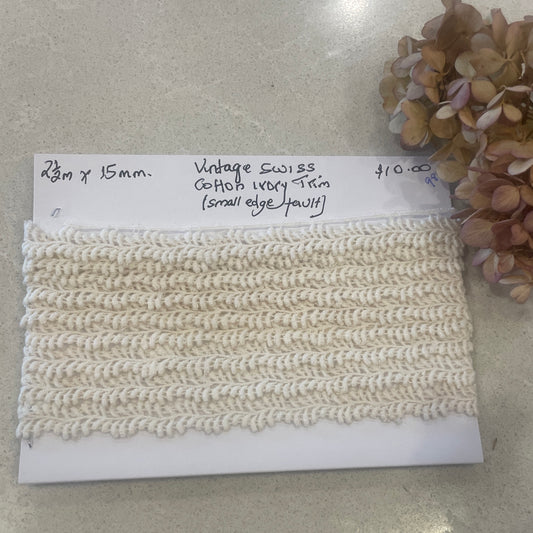 2.5m vintage Swiss cotton trim #98