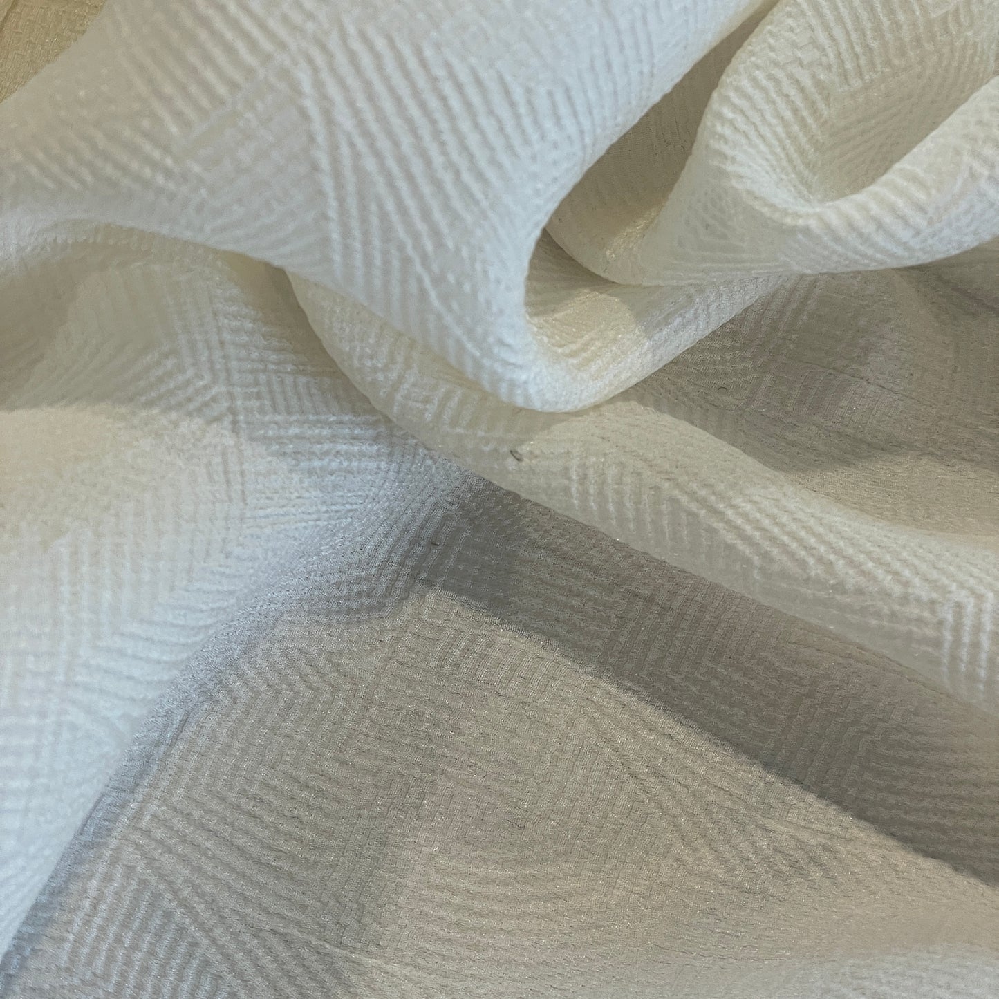 Deco lines jacquard cream silk crepe de chine