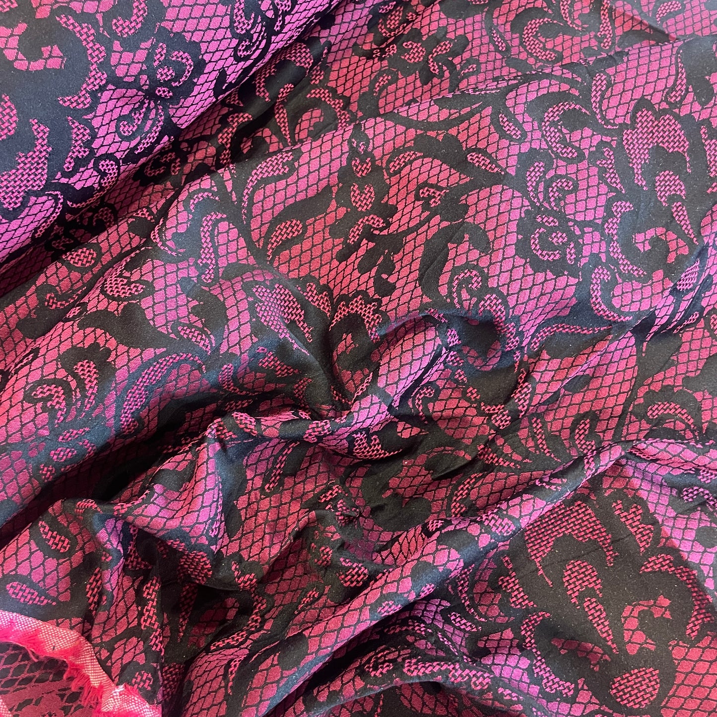 Fuchsia Fleur bloom lightweight brocade