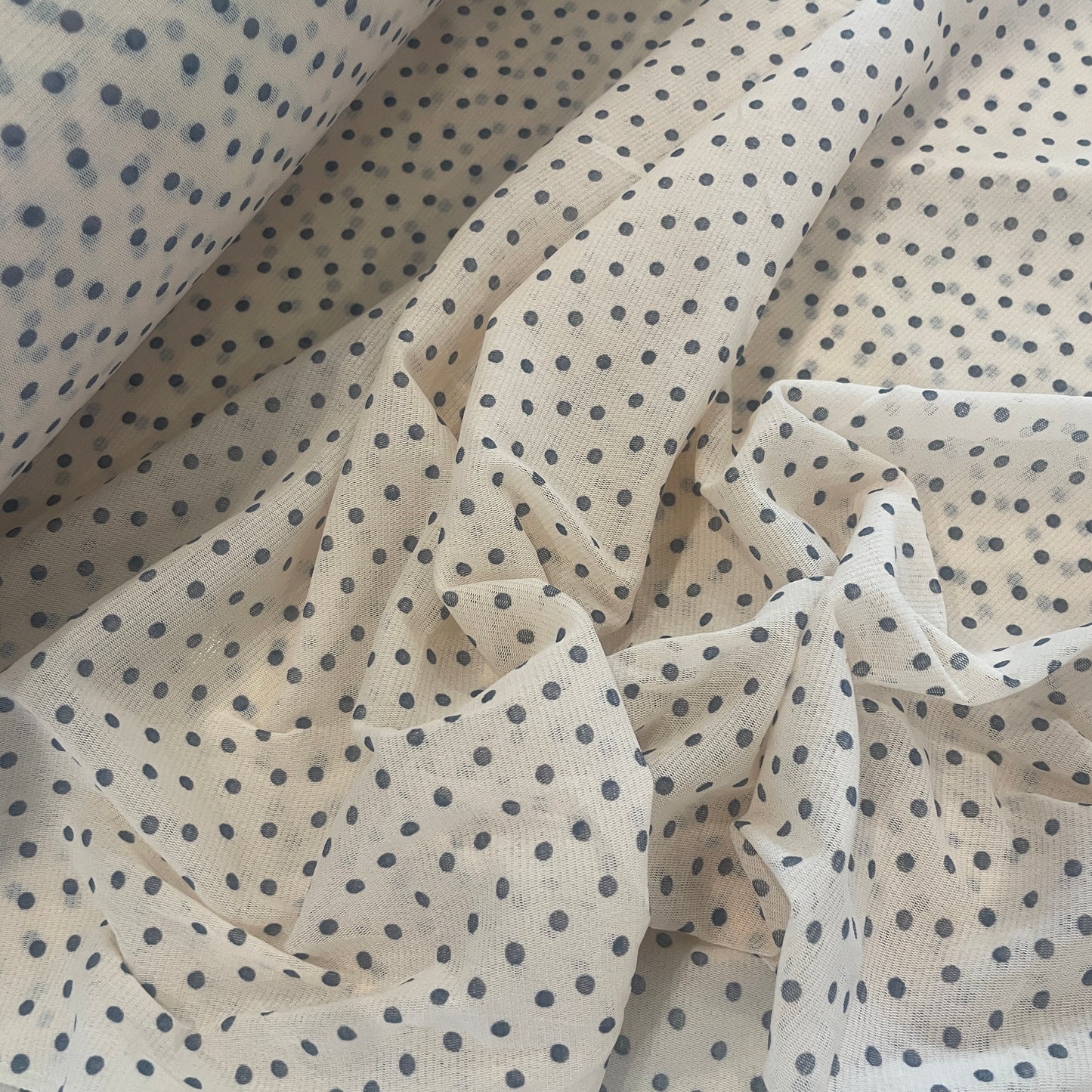 Holly spot mesh