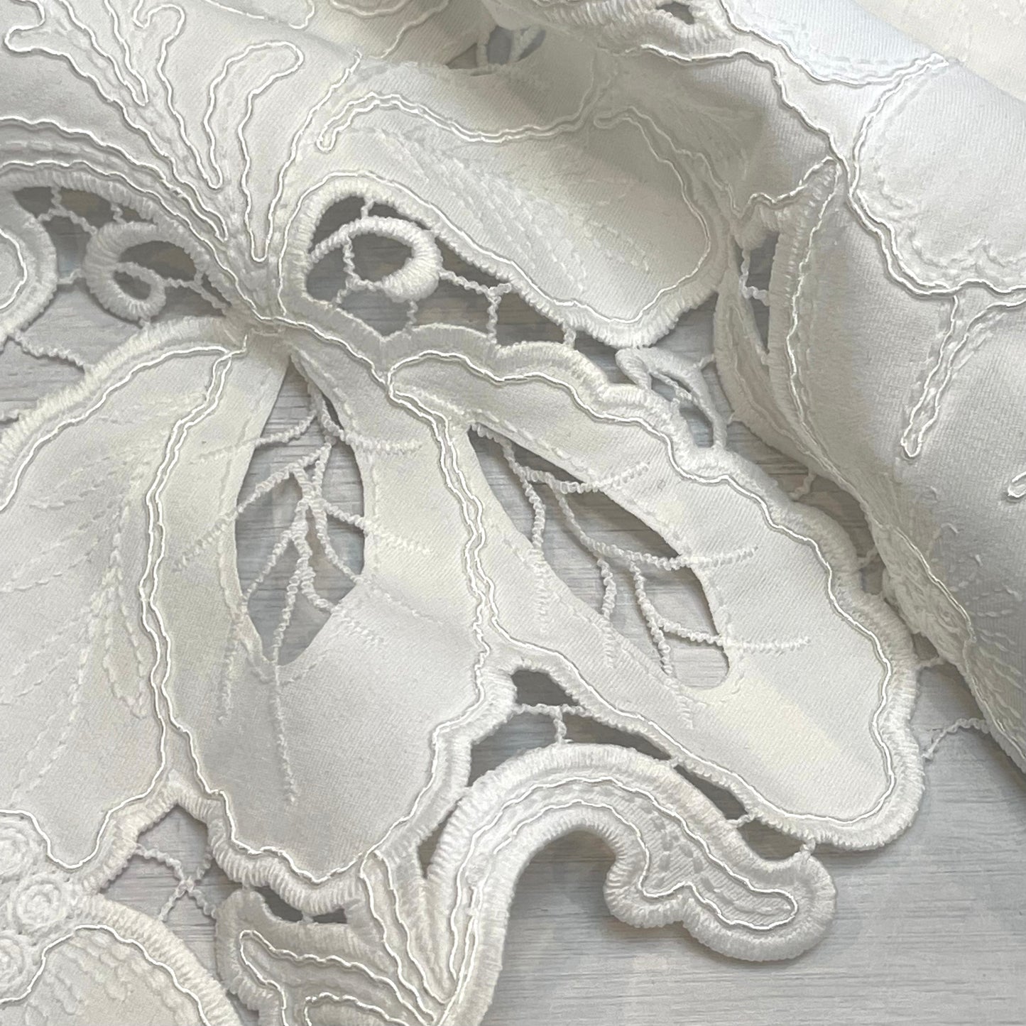 70cm White Embroidered Stretch Twill Lace