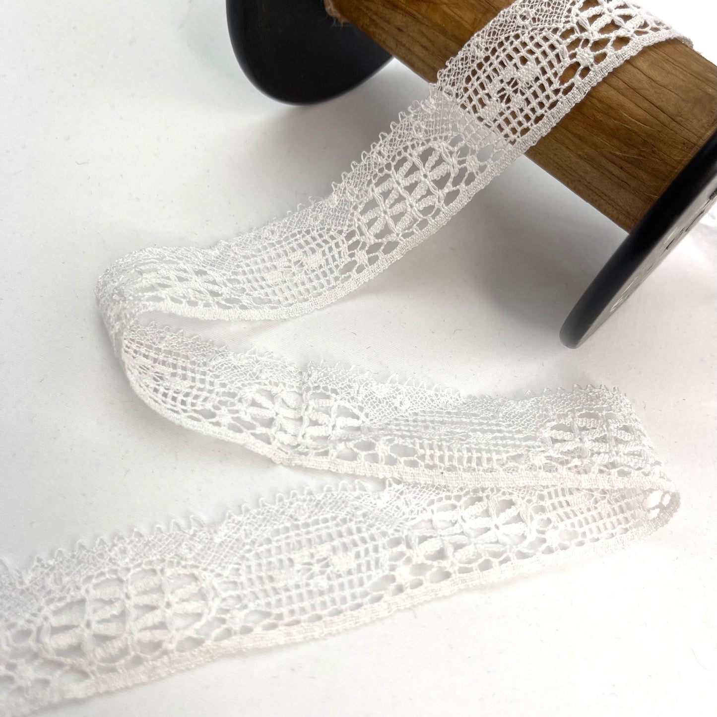 Georgia White 27mm Crochet Lace