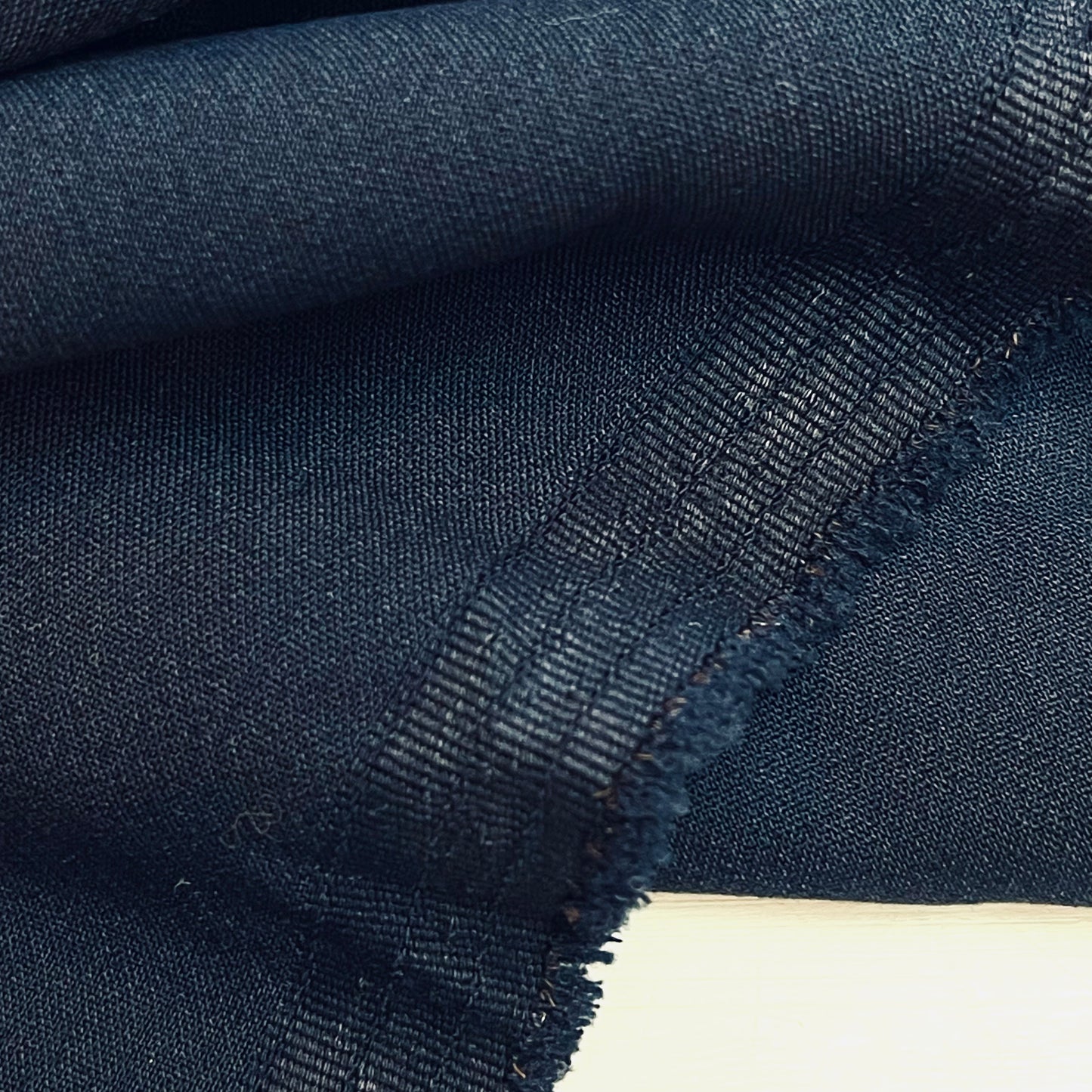 2.05 mtrs navy viscose stretch suiting