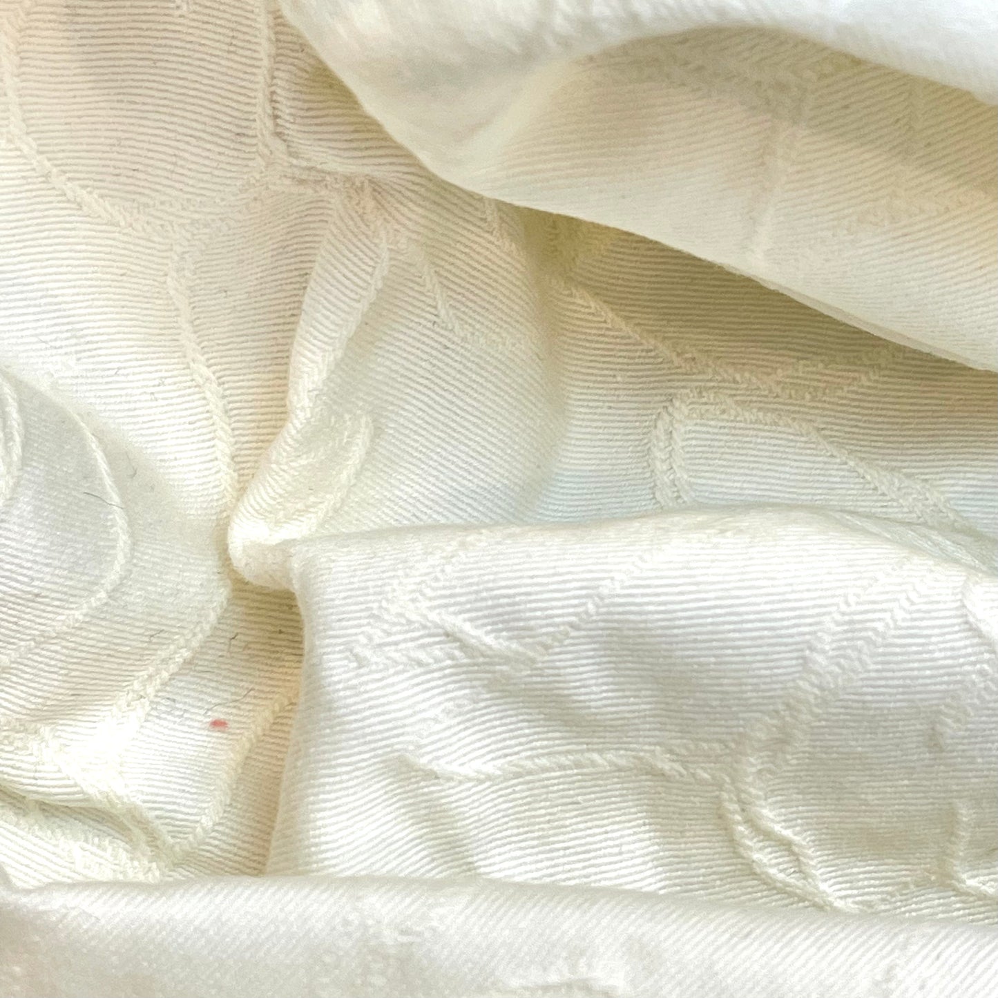 1mtr cream roses jacquard stretch cotton twill