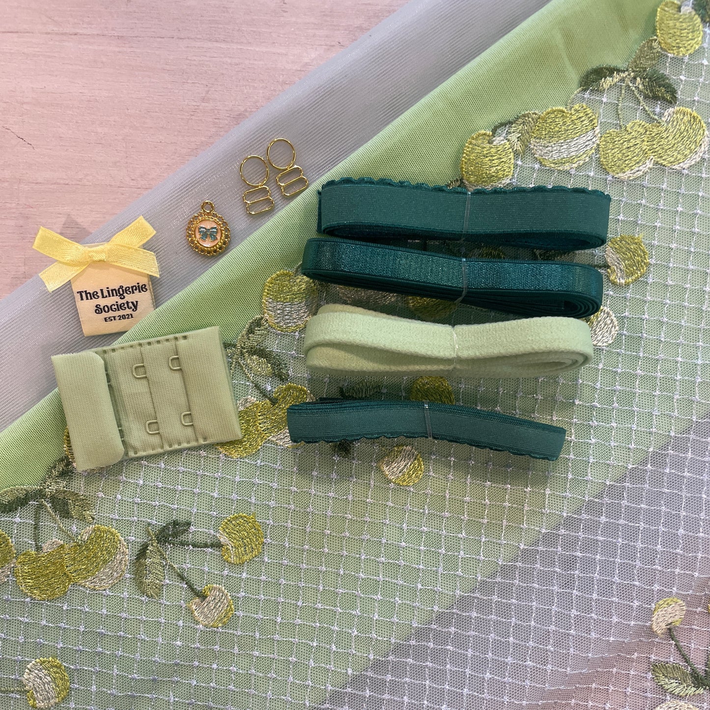 Lemon cherry wired bra kit