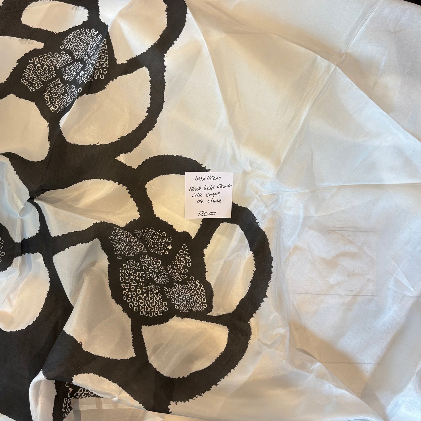 1m Black Bold Flower Silk Crepe De Chine