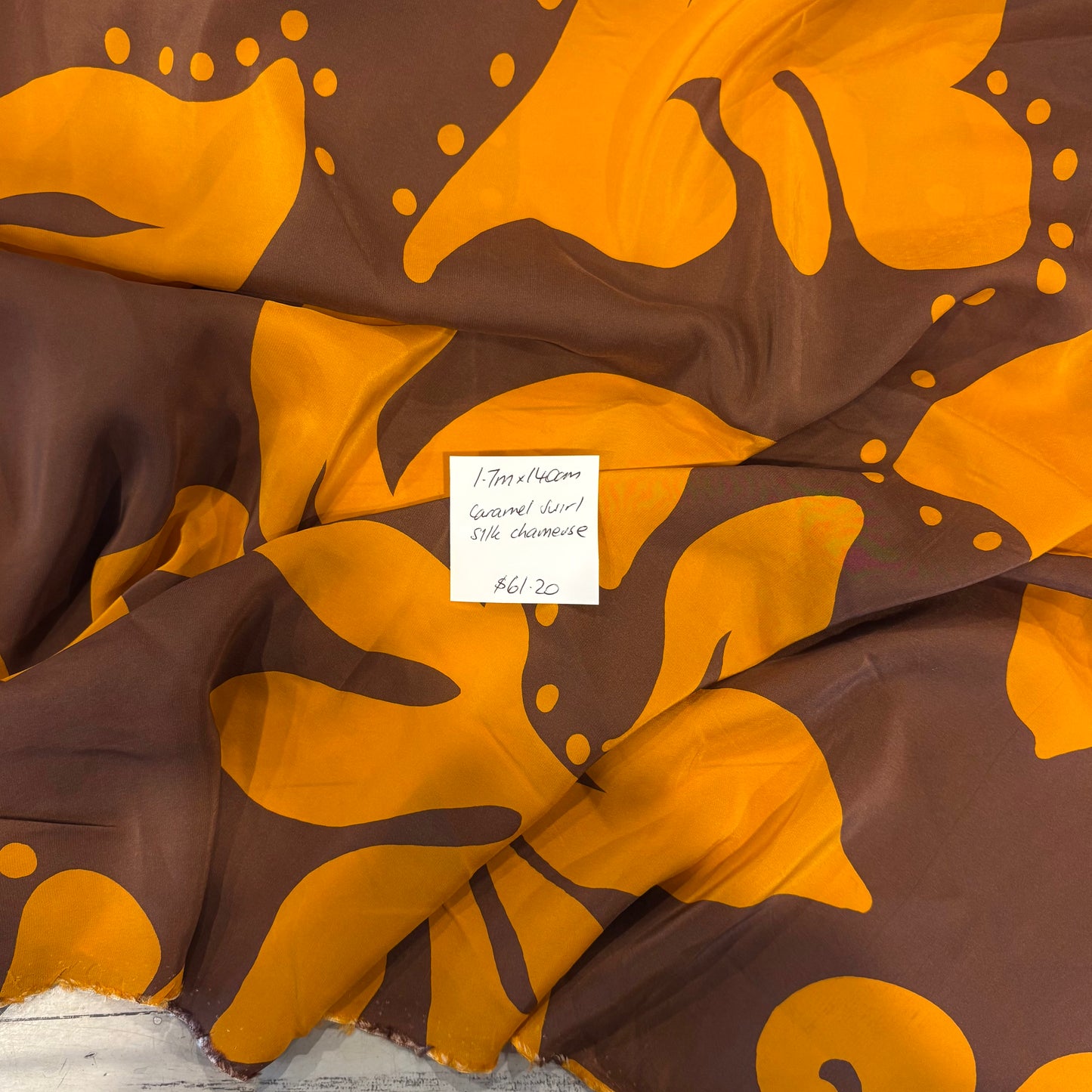 1.7m Caramel Swirl Silk Chameuse