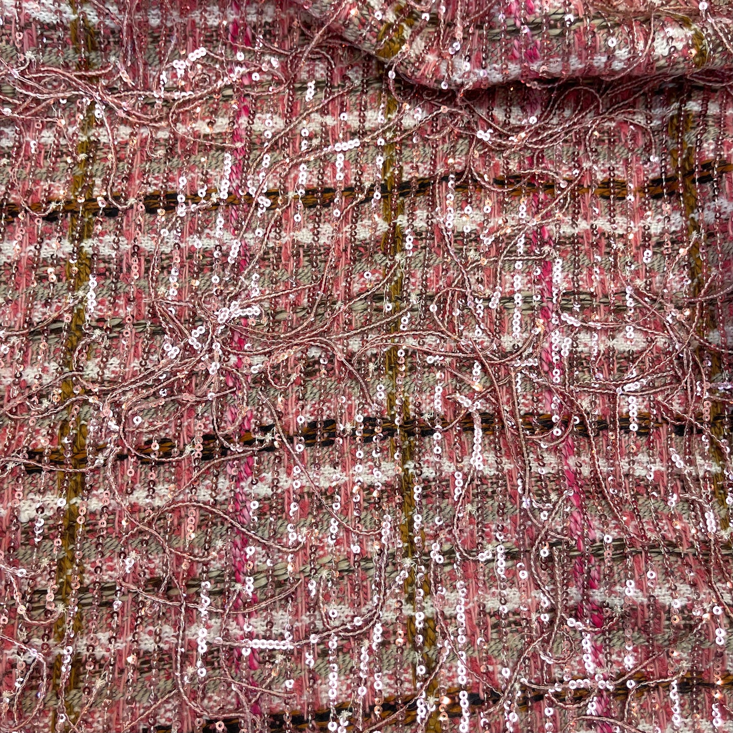 1 mtr Rose sequin fringe border tweed coating