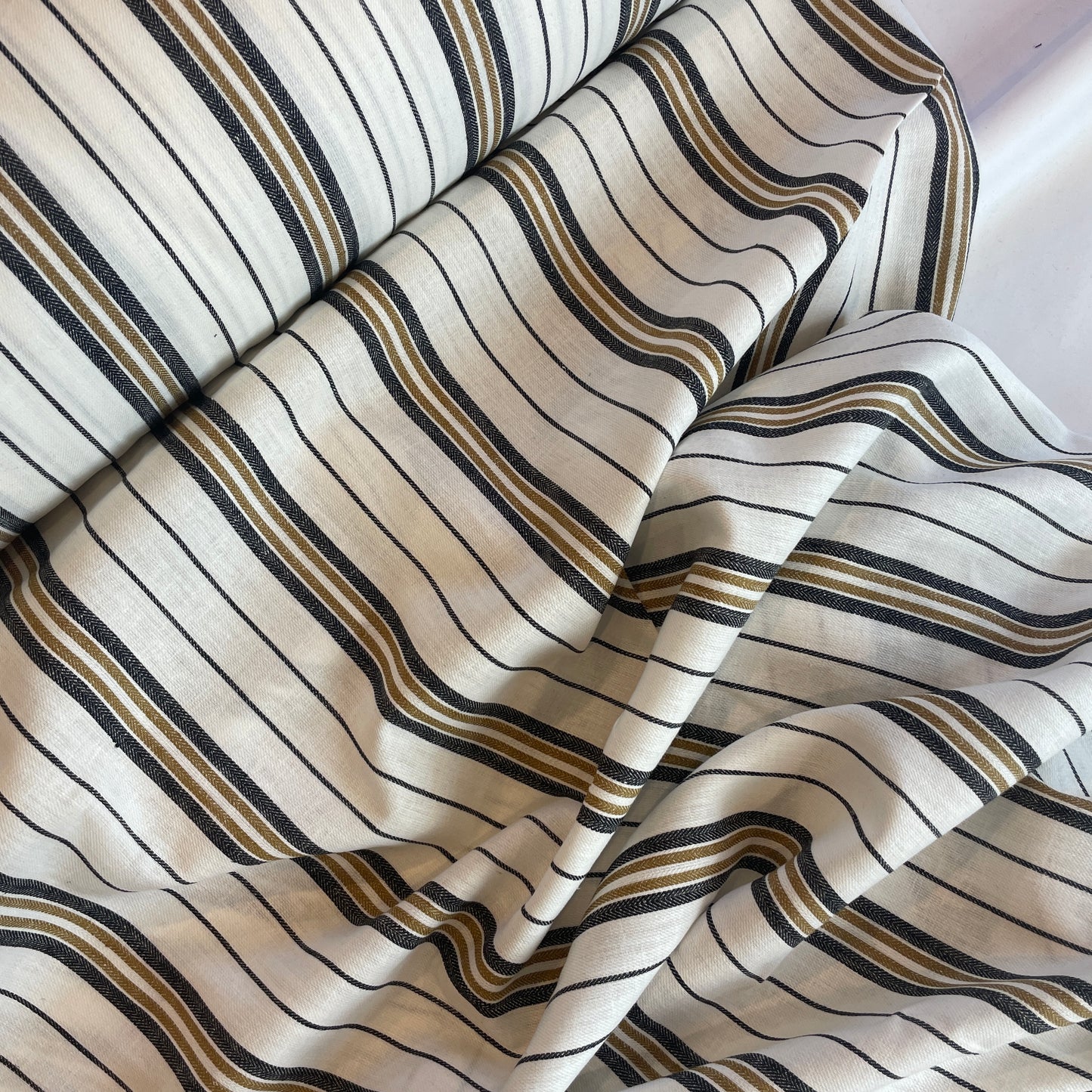 Boston stripe lightweight linen blend