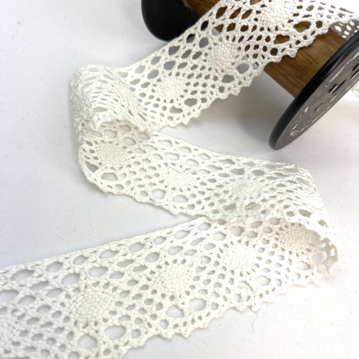 Fiona White 45mm Crochet Lace