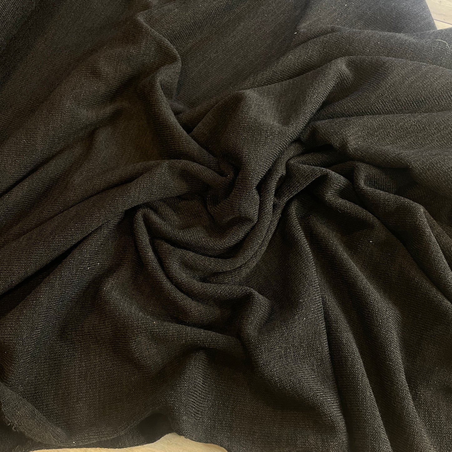 Black night lightweight jumper knit