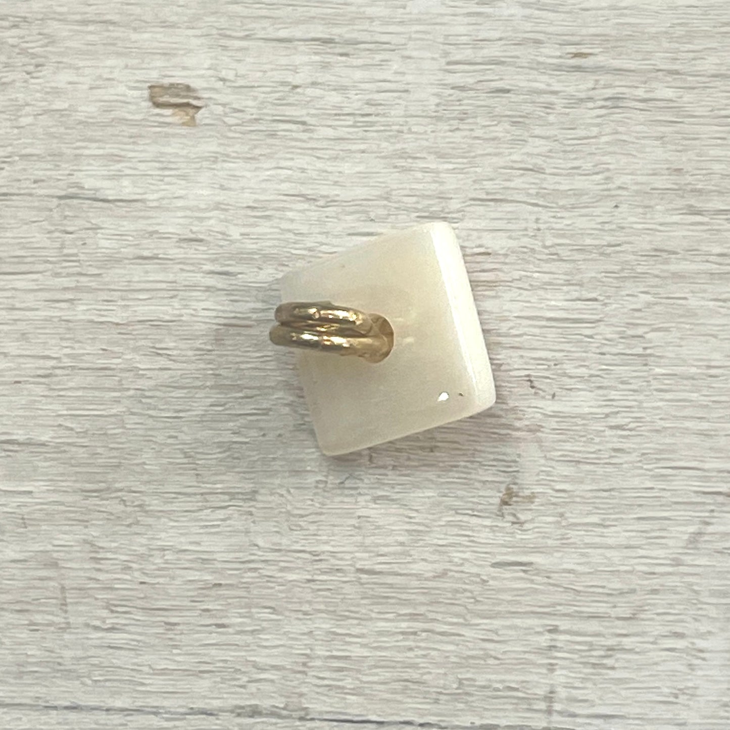7mm Ivory glass square shank button