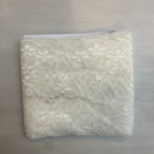 4.6m 13cm wide ivory nylon lace