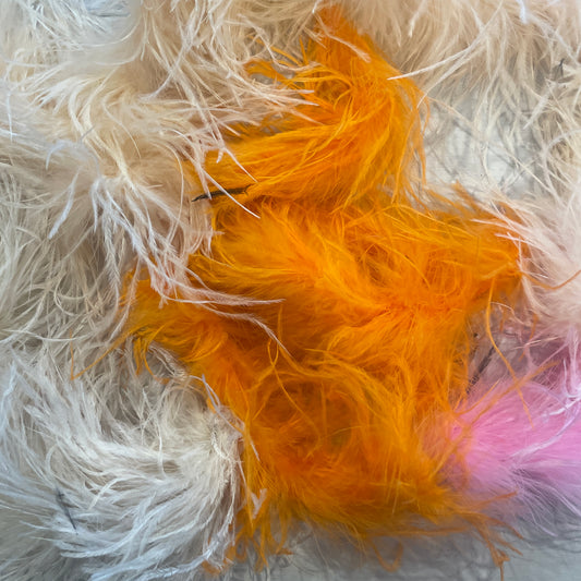 Assorted small lengths of  ostrich feathers 1.6m total