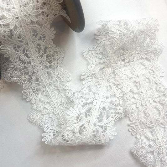 Isola white lace