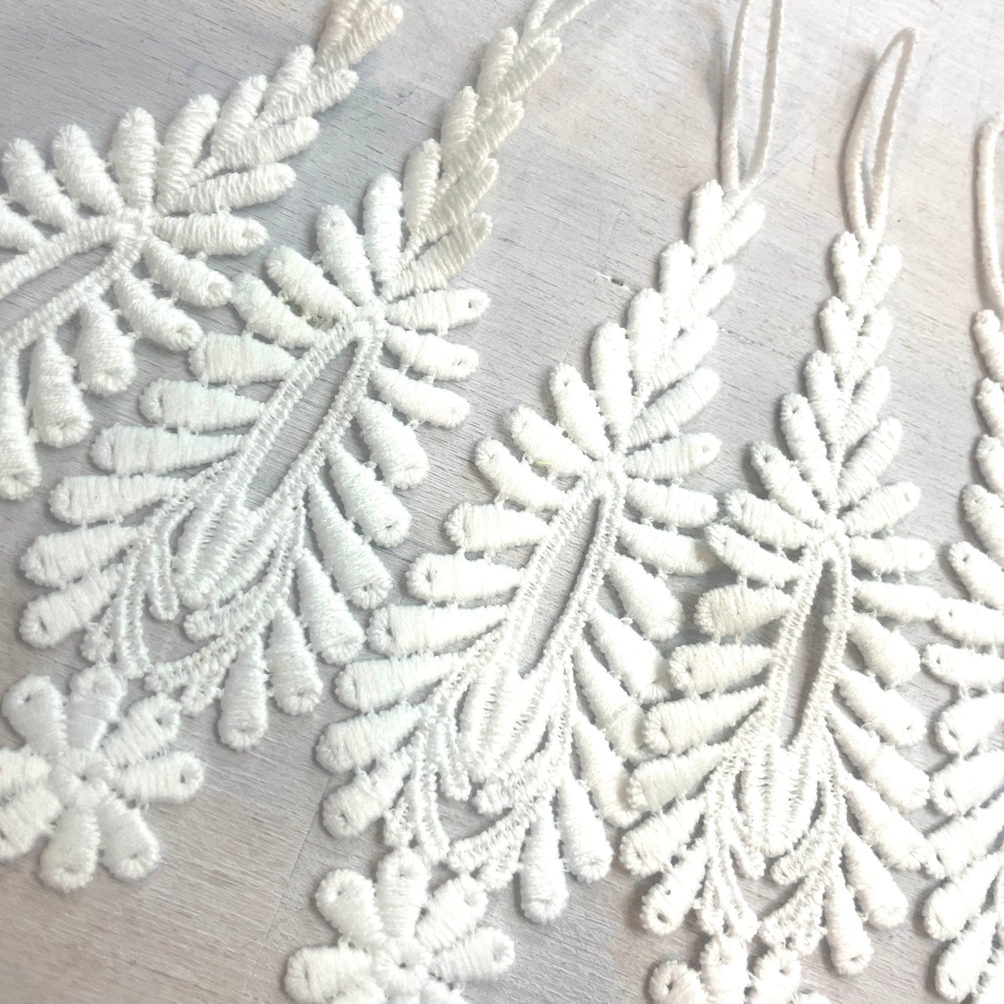 set of 6 lace tassel motifs