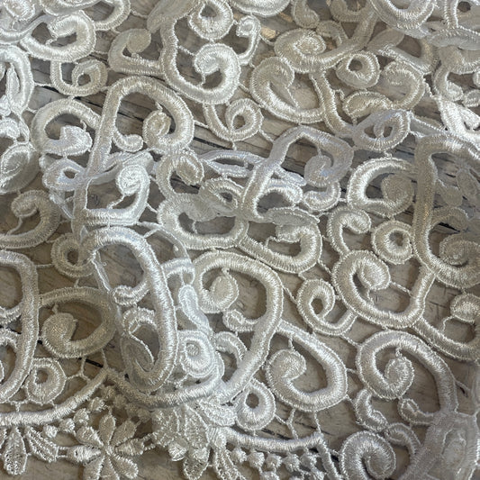 Trailing vines rayon guipure lace