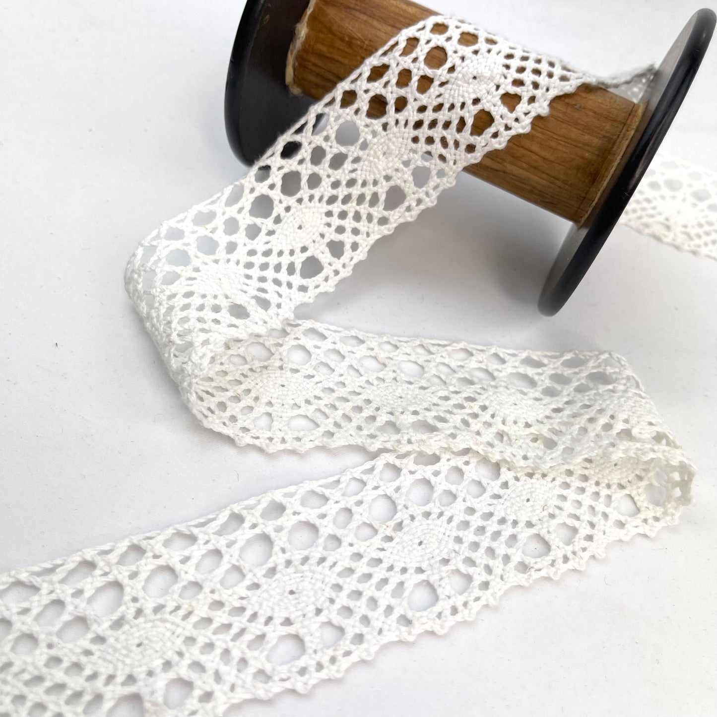 Tanya White 40mm Crochet Lace