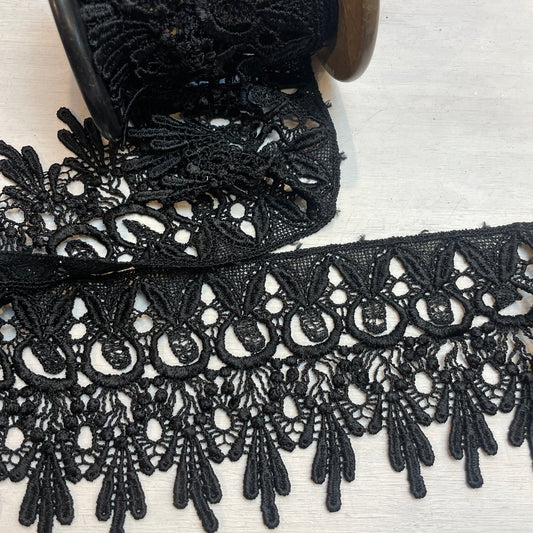 Dahlia black Edging Guipure Trim