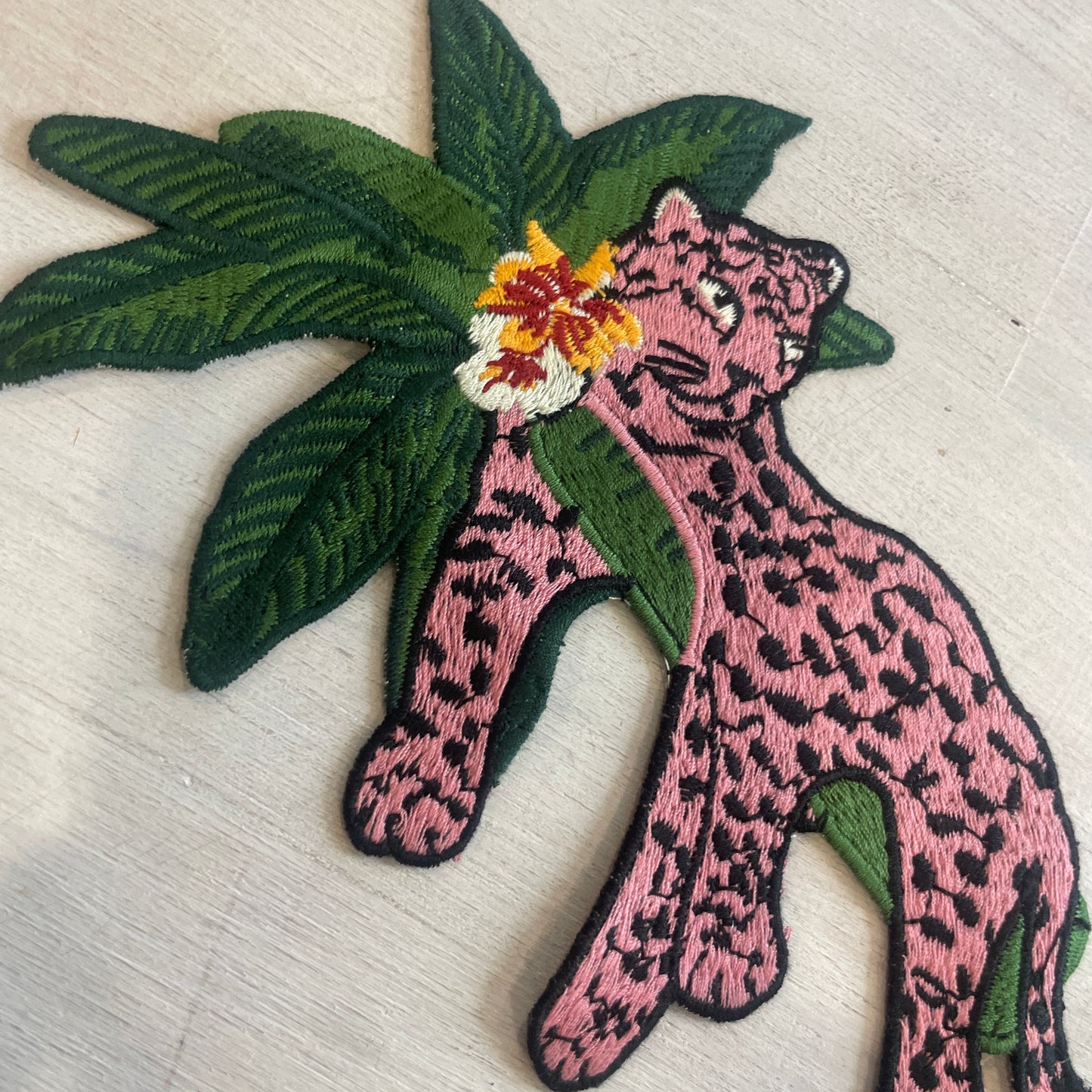 Pink lounging leopard (right) Motif