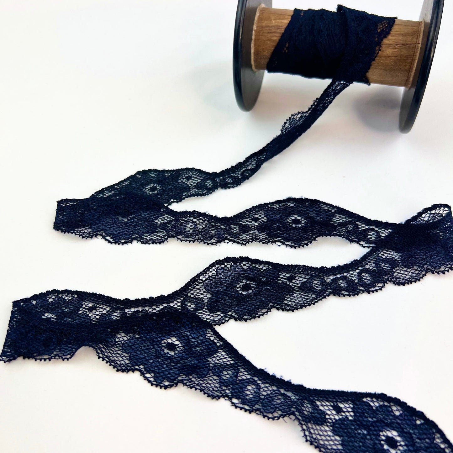 Midnight navy scallop 35mm Stretch Lace