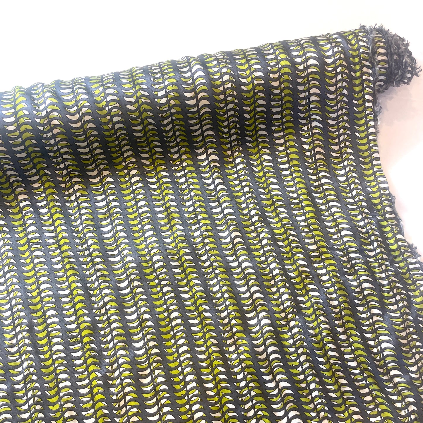 3 metres Lime crescent silk twill