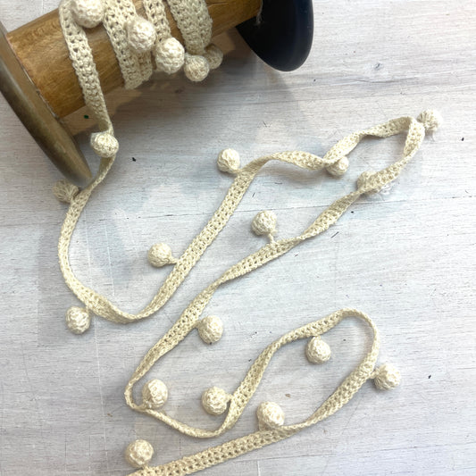 Natural crochet pom pom braid