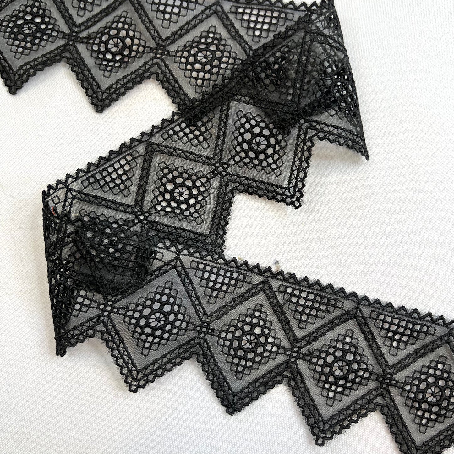 Black Embroidered Diamond 60mm Edging