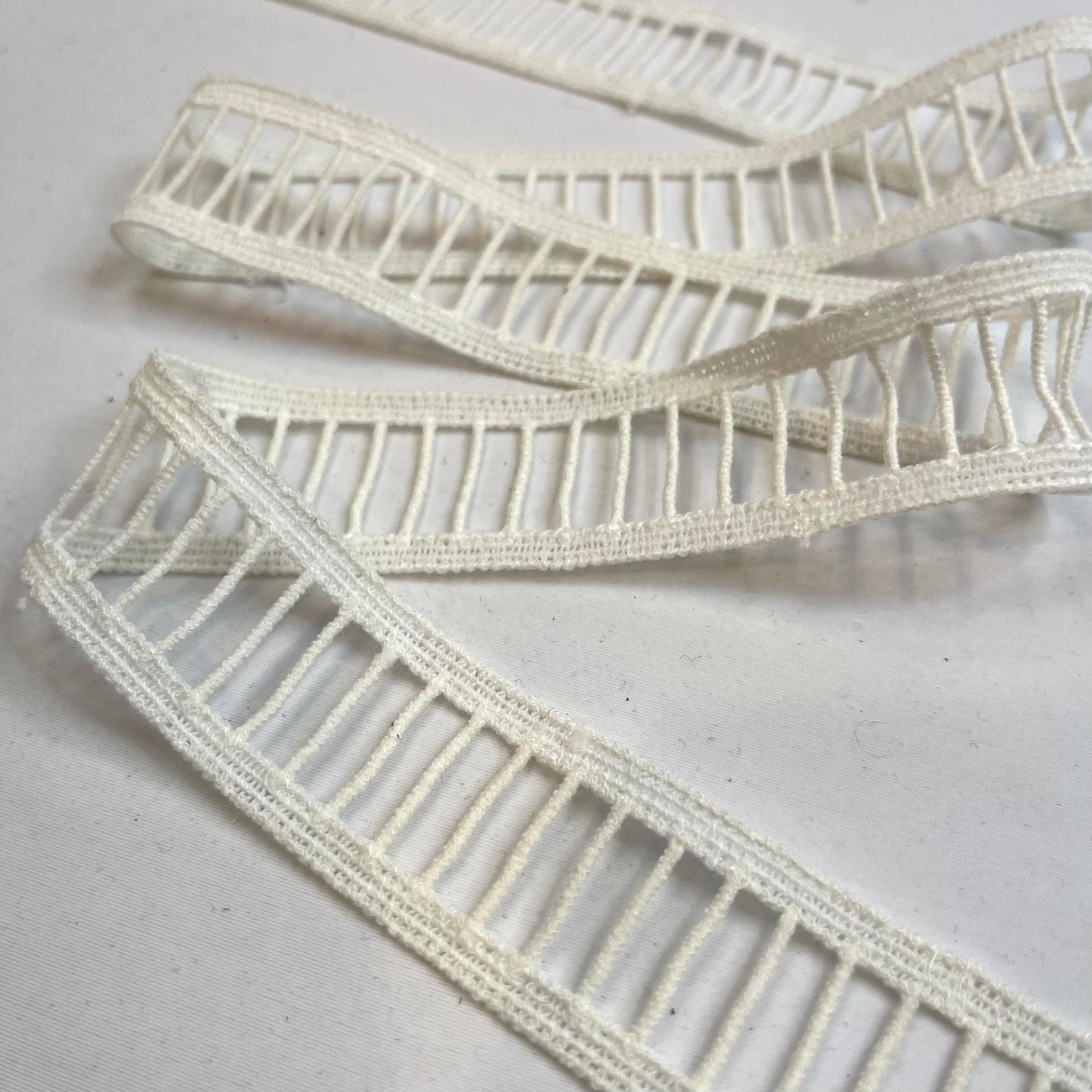 Ladder Insertion Lace Trim Ivory