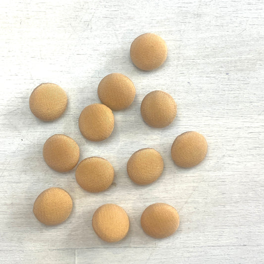 15mm tan silk crepe de chine covered shank buttons