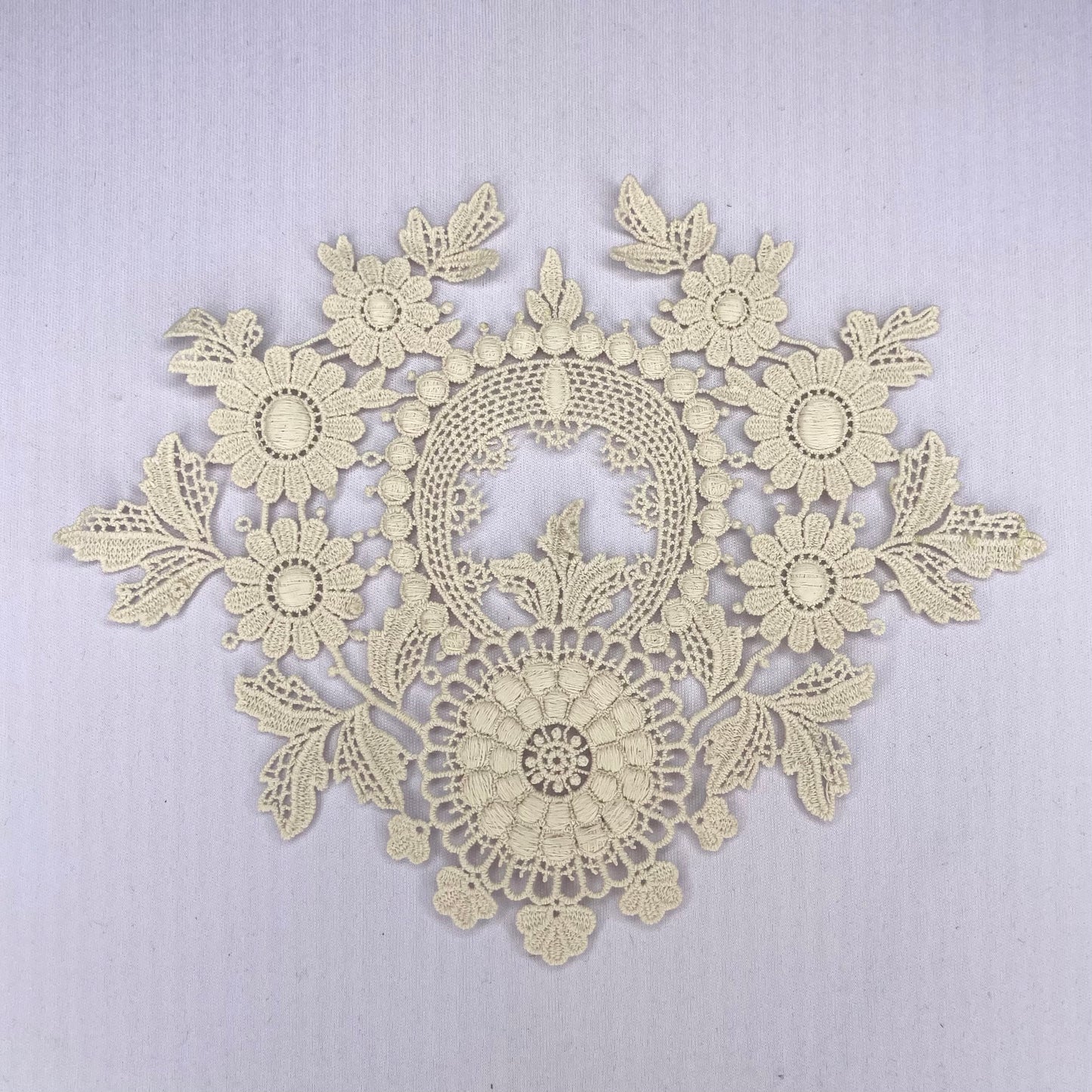 Opulence Cream Motif