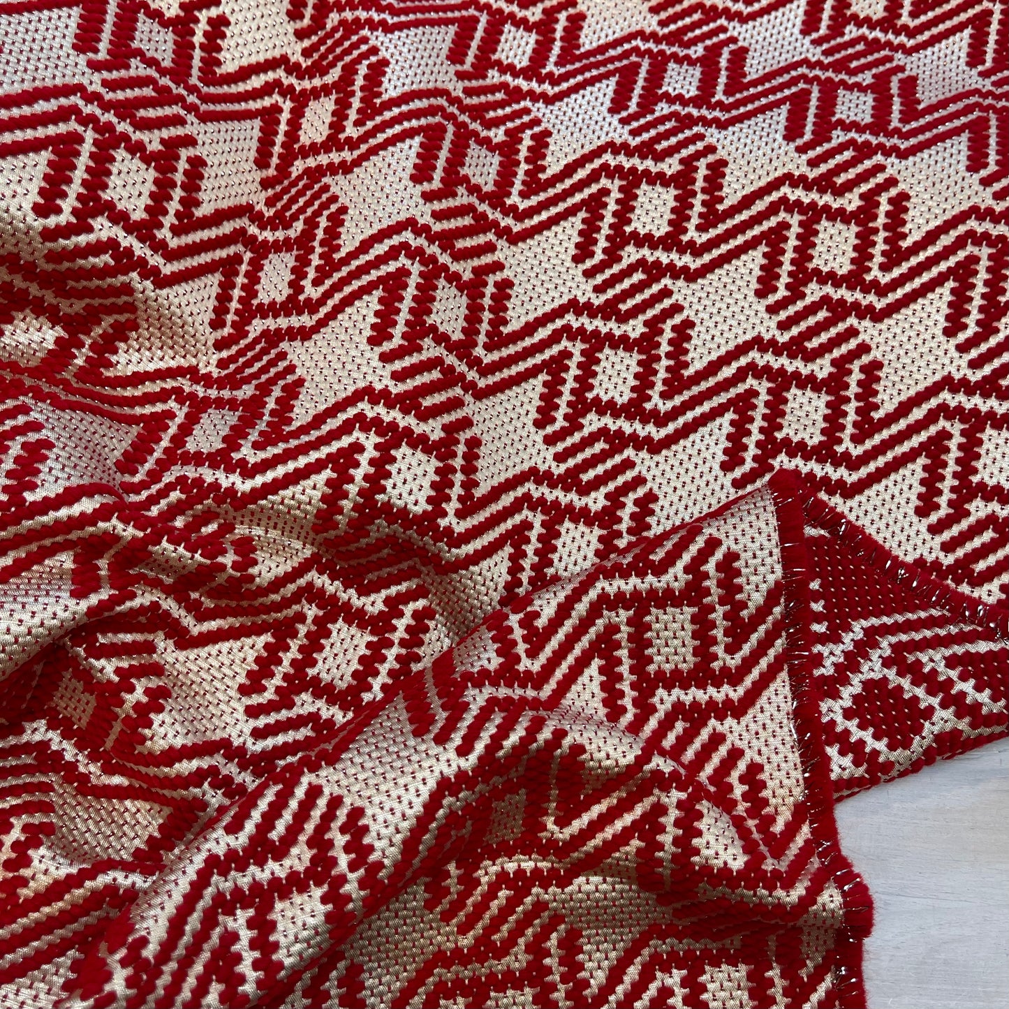 1 metre star man RED textured brocade