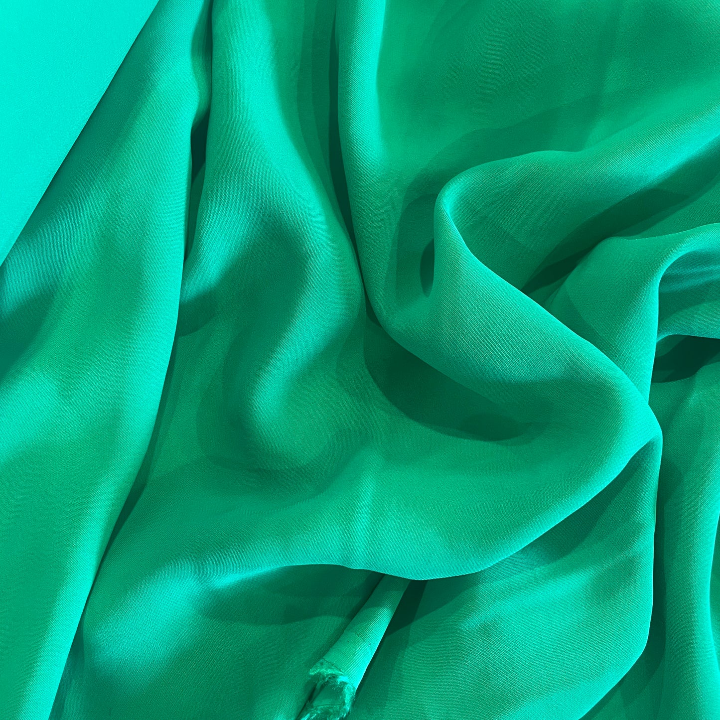 Shamrock Luxe Viscose Stretch Suiting